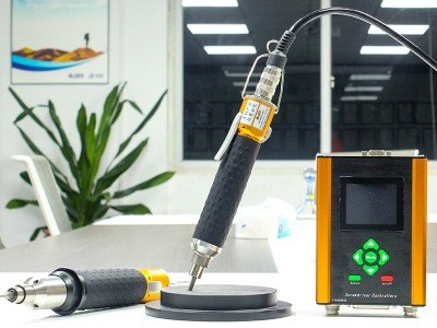 伺服電批加上機器人視覺，究竟是什么效果？-堅豐股份